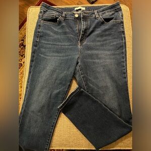 Vervet women’s 14 dark wash skinny jean